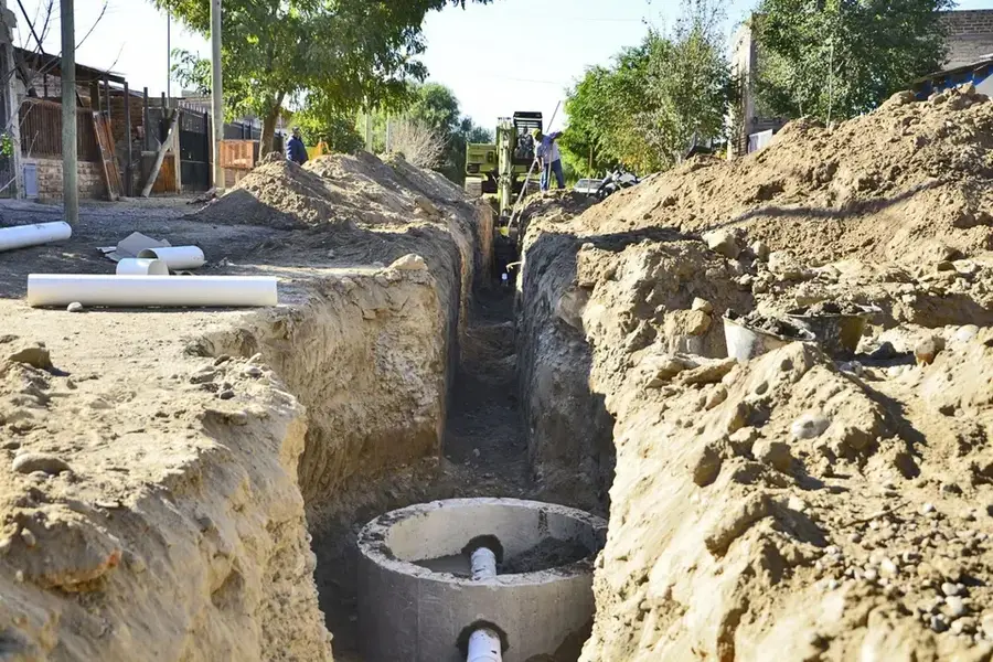 Instalación de redes sanitarias en obra civil industrial
